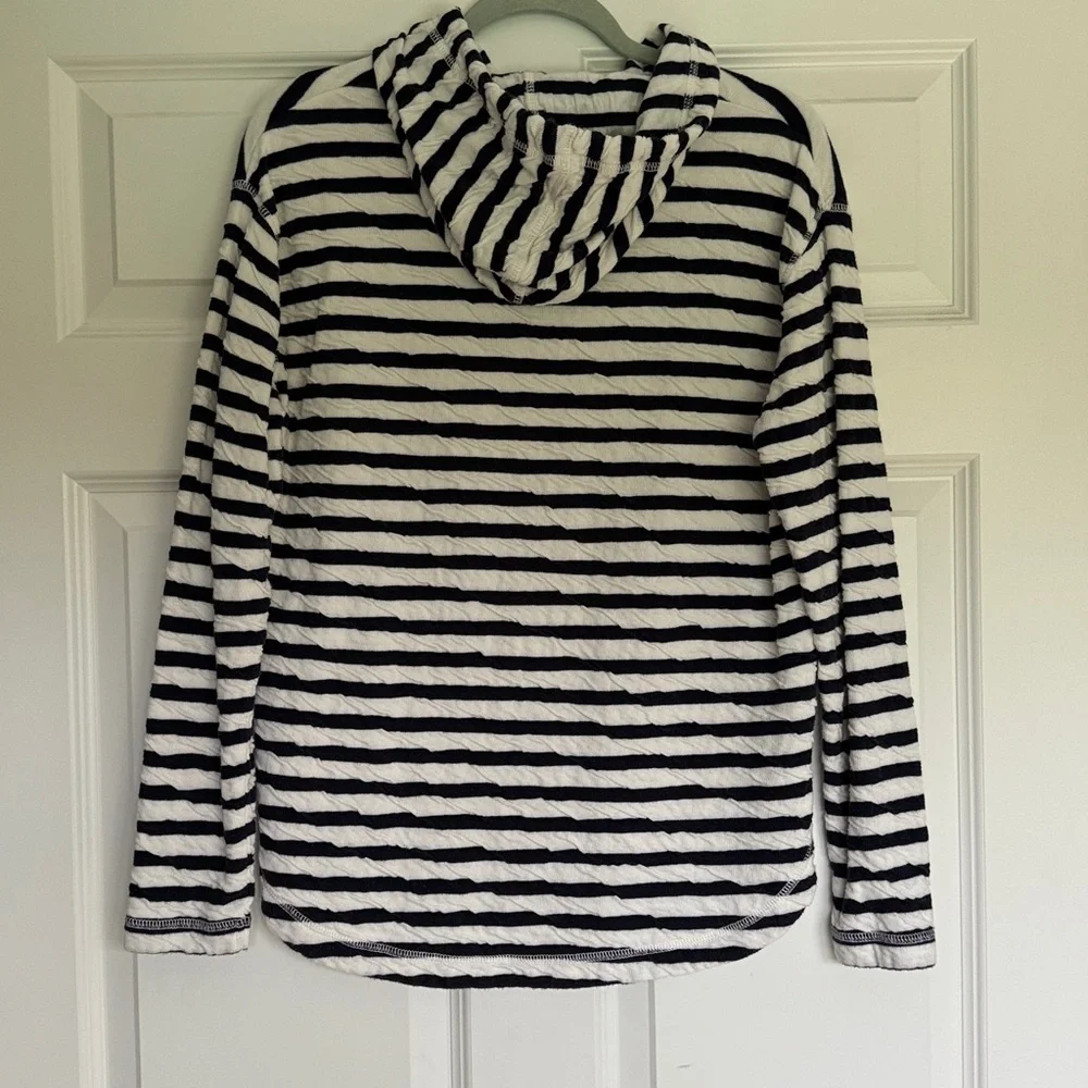 Eddie Bauer Navy and White Striped Hoodie - Picture 2 of 3